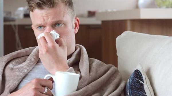 ينصح به الأطباء.. مشروب يخلصك من نزلات البرد والإنفلونزا