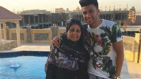 كانت والدته تردده قبل كل مباراة.. تريزيجيه يكشف سر دعاء فتح له باب الشهرة والنجاح