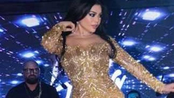 بفستان جريء.. هيفاء وهبي تثير الجدل على السوشيال ميديا | شاهد