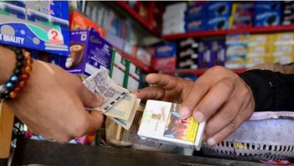  تصدرت أخبارها مواقع التواصل.. ما حقيقة زيادة أسعار السجائر؟ 