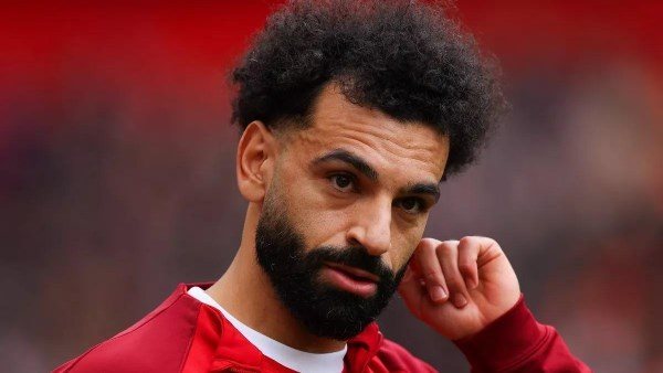  10 ملايين يورو أسبوعيا؟.. هل ينتقل محمد صلاح لـ الهلال السعودي؟