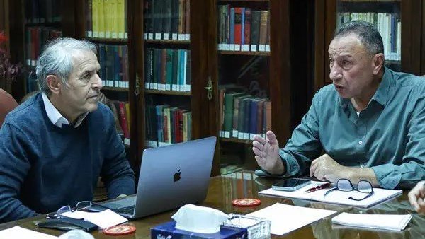  بسبب الصفقات.. صدام ناري وتلميحات مثيرة من كولر ضد الخطيب 