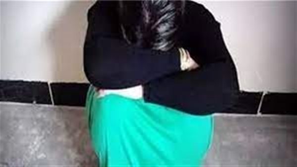 الكتاب هيدمر حياتنا.. قصة سيدة ذبـ حت زوجها وطـ عنت طفلها بعد لقاء حميمي بأسيوط