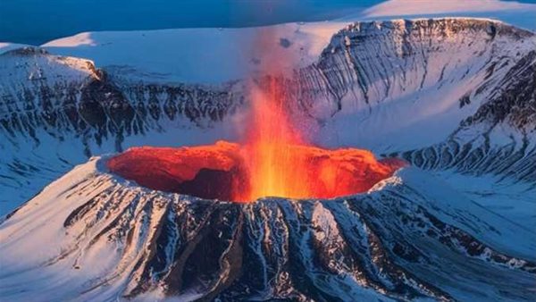 قنبلة موقوتة تحت الجليد.. خطر يهدد حياة الكوكب من الجنوب