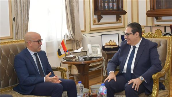 عبد الصادق يستقبل رئيس الجامعة الفرنسية لبحث تعزيز التعاون المشترك.. صور 