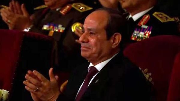 «الضنا غالي قوي والشر ما بينتهيش».. السيسي يوجه رسالة للمصريين في عيد الشرطة