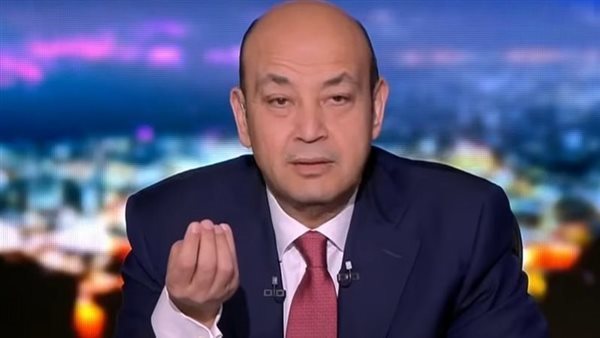 عمرو أديب يسأل: لو جايب موبايل من بره ودفعت الجمارك هيبقى أرخص من مصر؟ 