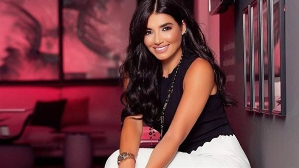 من «أستاذ أفيخاي» إلى فخامة الوطن.. القصة الكاملة لأزمة ليال الاختيار مذيعة العربية