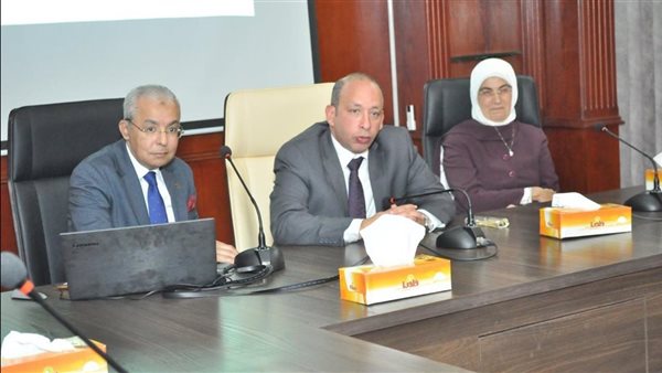 عميد طب قصر العيني يجتمع بالفريق الطبي المكتشف لحالة متلازمة VEXAS