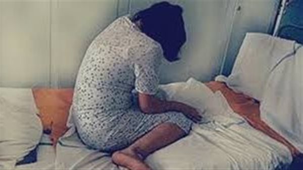 خافت من الفضيحة فرمته في المنور.. رحلة مراهقة للتخلص من طفل السفاح