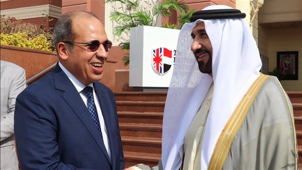 رئيس الجامعة البريطانية يستقبل رئيس البرلمان العربي لتعزيز التعاون الأكاديمي