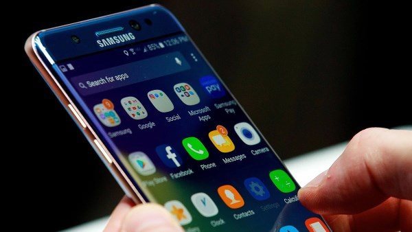 هل موبايلك منها؟.. القومي للاتصالات يحظر هذه الأجهزة رسميا 