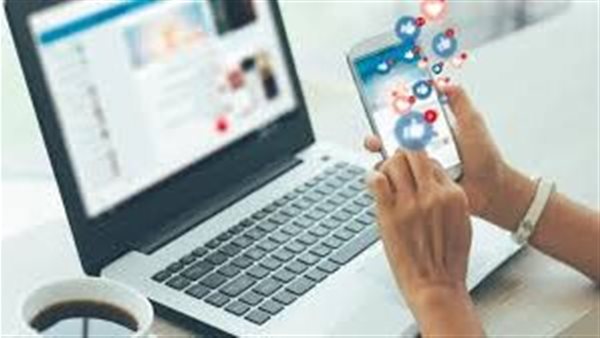 الإفتاء تحسم الجدل.. ما حكم التربح من نشر فيديوهات على «السوشيال ميديا»؟ | فيديو