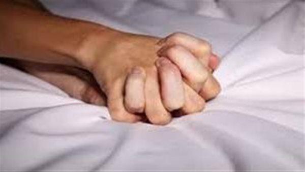 زارها فجرا 8 مرات.. اعترافات مثيرة لبلوجر شهير بإقامة علاقة مع طالبة بمدرسة خاصة في التجمع 