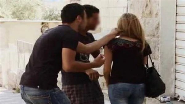 ترضوها لأختكم؟.. تفاصيل مأساوية في طعـ ن شاب دافع عن شرفه بالصف