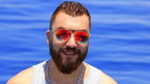 جاب لمراته تورته ليصالحها.. والد زوج ميكب ارتست المحلة يكشف تفاصيل تخلص نجله من حياته 