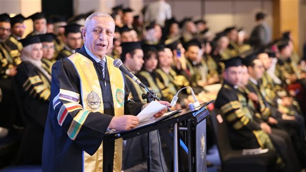 معهد الإنتاجية والجودة بالأكاديمية العربية يحتفل بتخريج 300 طالبا حاصلين على الماجستير