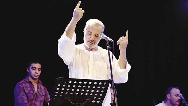 تنبأ بوفاته.. تفاصيل اللحظات الأخيرة في حياة المنشد عامر التوني | فيديو