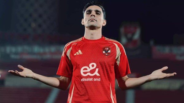 تحذير شديد للاعب.. تفاصيل رفض أولى طلبات أشرف بن شرقي في الأهلي