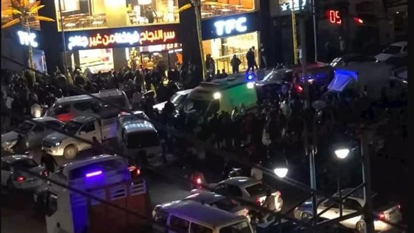 لحظات من الرعب.. ماذا حدث داخل مطعم وجبات سريعة في بورسعيد ؟ 