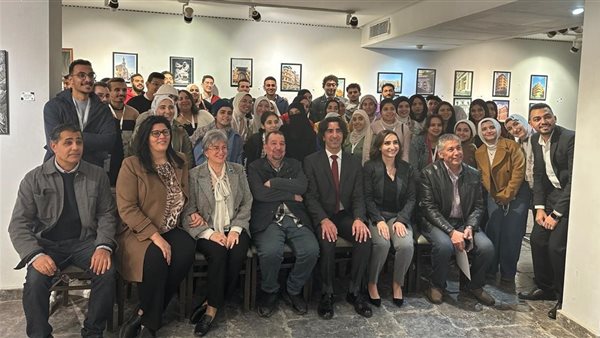 جامعة القاهرة تنظم مسابقة 