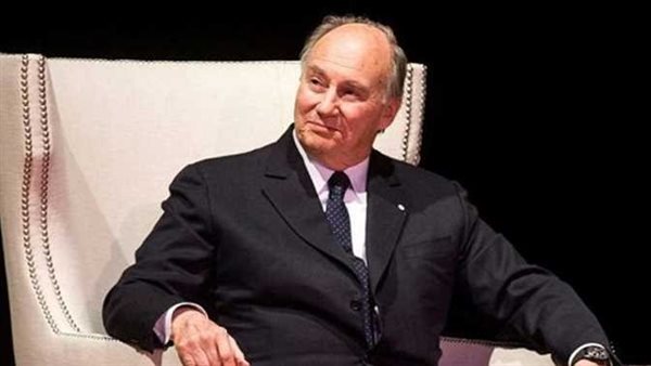 حاكم بلا مملكة ويتبعه ملايين البشر.. من هو الآغا خان الذي سيدفن في مصر؟