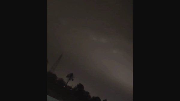 أضواء غريبة تغزو سماء الشرقية..هل ظهرت كائنات فضائية في مصر؟