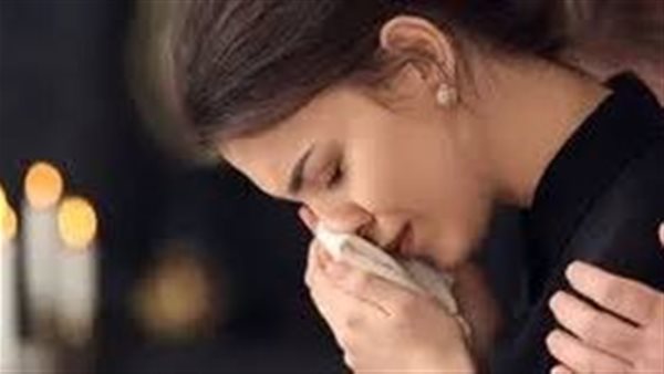 انتشلته من الفقر فجازاني بالخيانة.. عبير تطلب خلع زوجها في محكمة الأسرة 