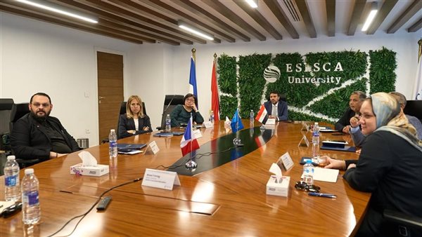 جامعة اسلسكا تعقد الاجتماع الأول لمجلسها الاستشاري للتعليم التنفيذي