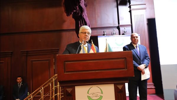 وزير التعليم العالي يشهد تكريم أوائل شهادات الثانوية العامة والأزهرية بأكاديمية الشروق