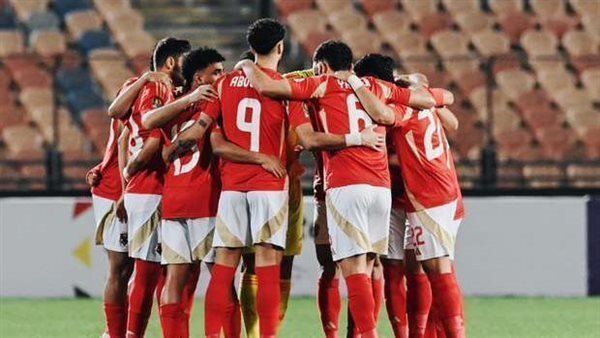 أحمد شوبير يكشف مفاجأة صادمة بشأن أول الراحلين عن الأهلي