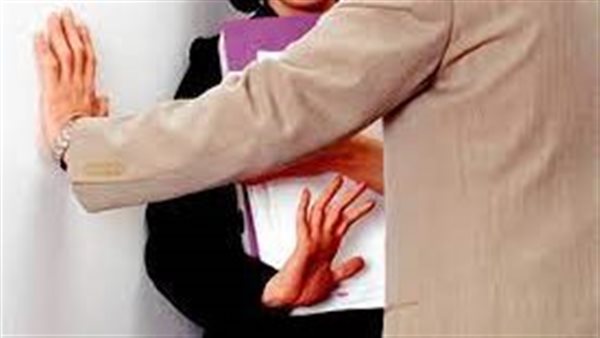 9 تهم وفتح سحاب بنطاله.. تفاصيل الاتهامات الموجهة لكبير معلمي مدرسة لغات بالقاهرة