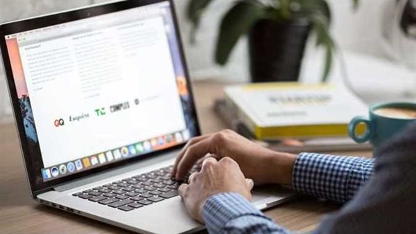 براتب يصل لـ250 دولار في الساعة.. اعرف شروط التقديم على 6 وظائف تقنية من المنزل