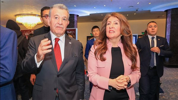 السفيرة الأمريكية تتفقد فعاليات الملتقى والمعرض الدولي للتعليم العالي والتدريب «إيديوجيت 2025»