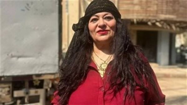 فريدة سيف النصر تثير الجدل: الست لو عدت الـ 60 سنة من حقها خلع الحجاب | فيديو