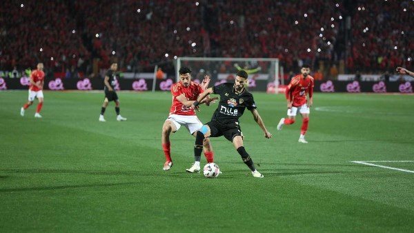 بالأسماء.. الأهلي يفتقد 5 لاعبين أمام الزمالك في القمة