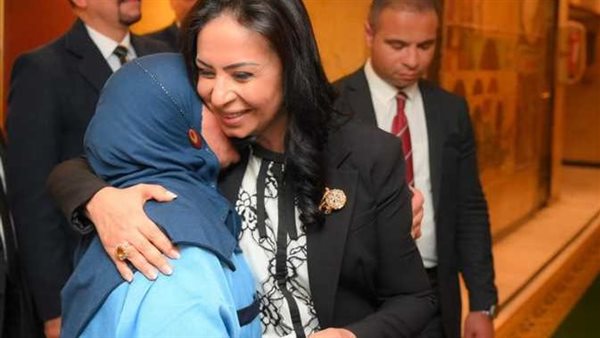 «جبر الخواطر على الله».. وزير التضامن تتعرض لموقف غريب تحت قبة «النواب».. ماذا حدث؟