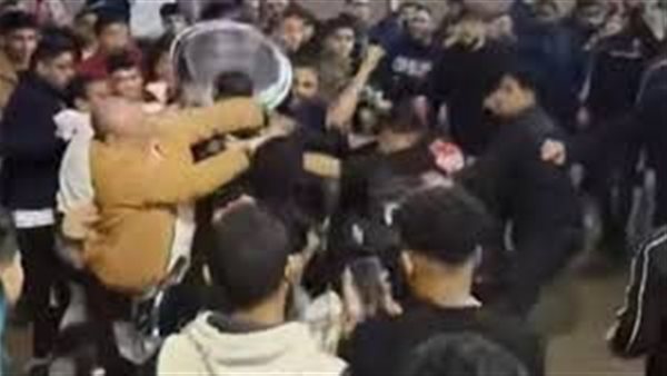 مشاجرة صواني السحور.. ماذا حدث داخل أشهر مطعم فول في رمسيس؟ | فيديو 