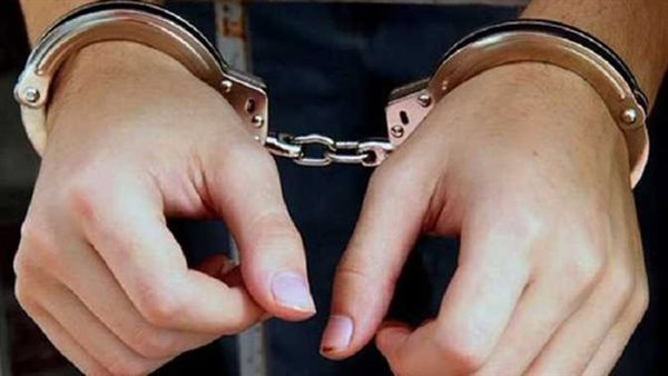 الرضيعة العارية.. الداخلية تكشف ملابسات فيديو محاولة أب حرق طفلته