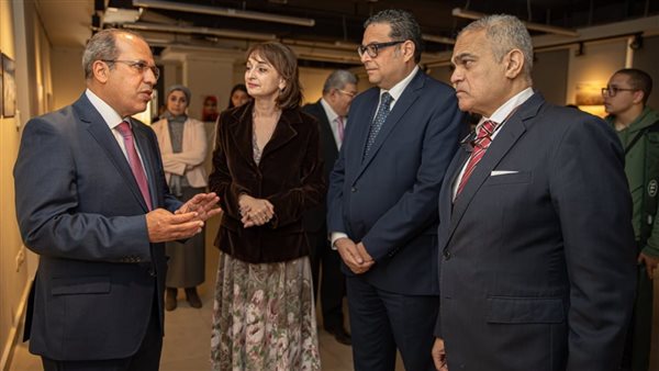 الجامعة البريطانية تفتتح معرض 