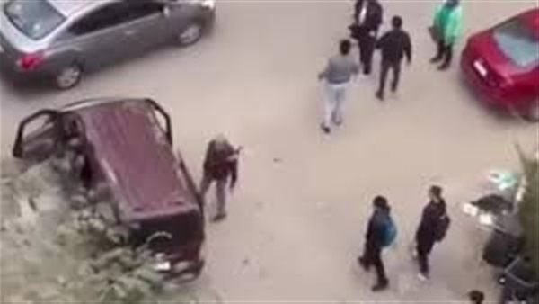  سحلوني ودمروا مصدر رزقي.. سائق مشاجرة مدينة الفردوس يروي تفاصيل الحادث 