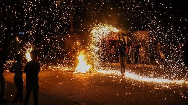  بعد قرار النائب العام.. ماذا ينتظر مستخدمي الصواريخ والألعاب النارية؟ 