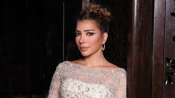  صغرت 20 سنة...أصالة تخطف الأنظار بهذه الإطلالة | شاهد