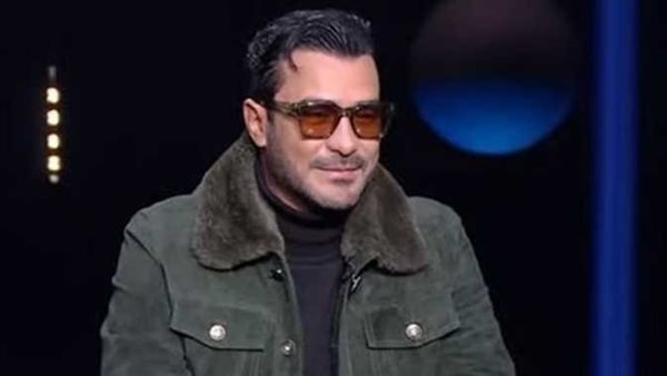 محمد رجب: وفاة 8 من أخواتي سبب مشكلة نفسية لأمي | فيديو