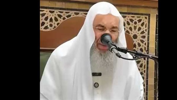 كيف استقبل محمد حسان خبر وفاة أبو إسحاق الحويني؟ | فيديو