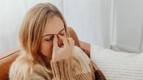 محمد المهدي يجيب.. ما هي أسباب الشعور بالصداع والخمول بعد الإفطار في رمضان؟ | فيديو 