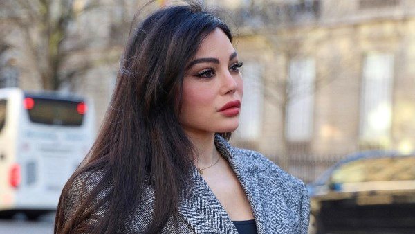 ملابس أنيقة.. هيفاء وهبي تثير ضجة بهذه الإطلالة | شاهد