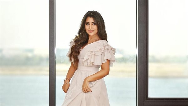 بفستان زفاف.. أيتن عامر تثير ضجة بهذه الإطلالة | شاهد