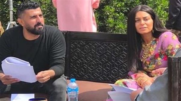 عارفة إني هتشتم.. منة فضالي تثير الجدل بشأن اعتزال محمد سامي