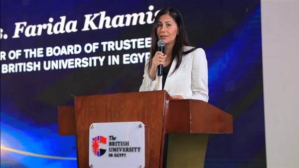 الجامعة البريطانية تنظم سحورًا لأسرتها وتكرم روادها في الذكرى العشرين لتأسيسها